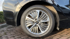 Hyundai IONIQ 1.6 GDi Plug-in Hybrid Premium 5dr DCT Hatchback